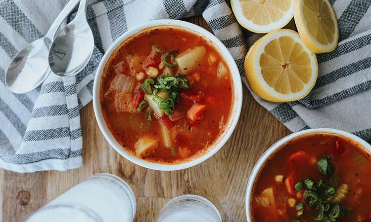 Sopa para Emagrecer funciona mesmo? (Informações + Receita)
